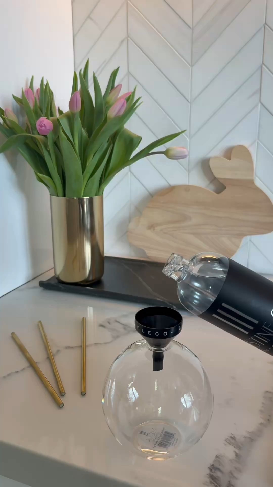 ✨✨✨ Luxury that never burns out! ✨✨✨

The Neva Collection from @everlastingcandle is the perfect blend of elegance and sustainability—no wax, no mess, just endless ambiance. 

It is the perfect gift for anyone who loves cozy, modern vibes without the mess of traditional candles.  Who’s on your gift list?

#ad #gifted #everlastingcandle #candlelight #homeaesthetic #candlelover

#LTKWatchNow #LTKHome #LTKFindsUnder100