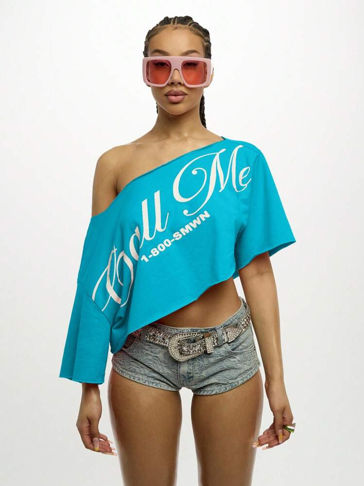 SUMWON WOMEN Off Shoulder Asymmetric Graphic Logo Crop Top Festival Streetwear Active Club Top Summer Statement Fashion Music Concert Tee | SHEIN