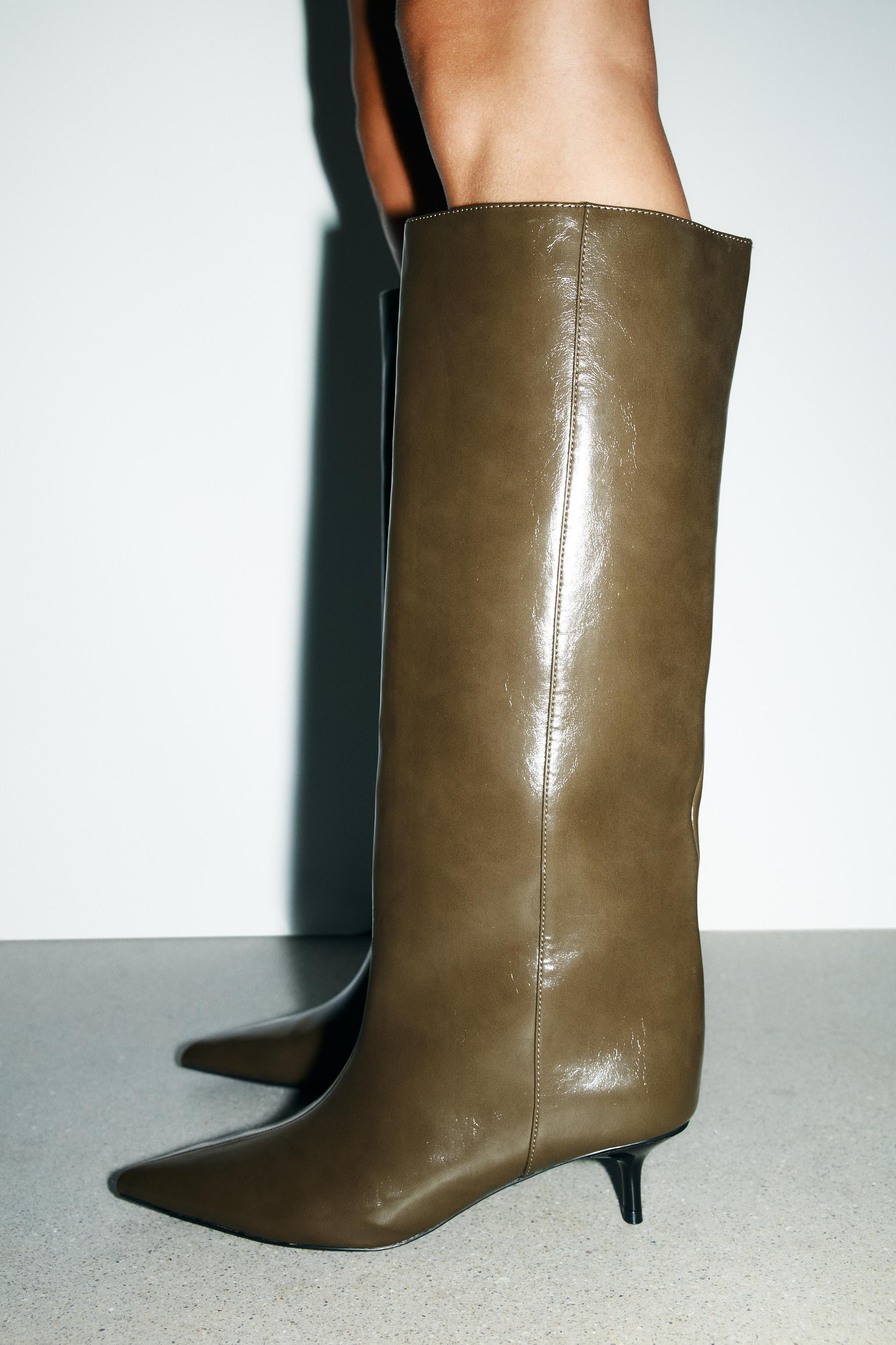 KITTEN HEEL BOOTS$ 109.00Khaki Green | 3003/610/032Add to cartAddWide high-shaft boots. Contrast ... | Zara US