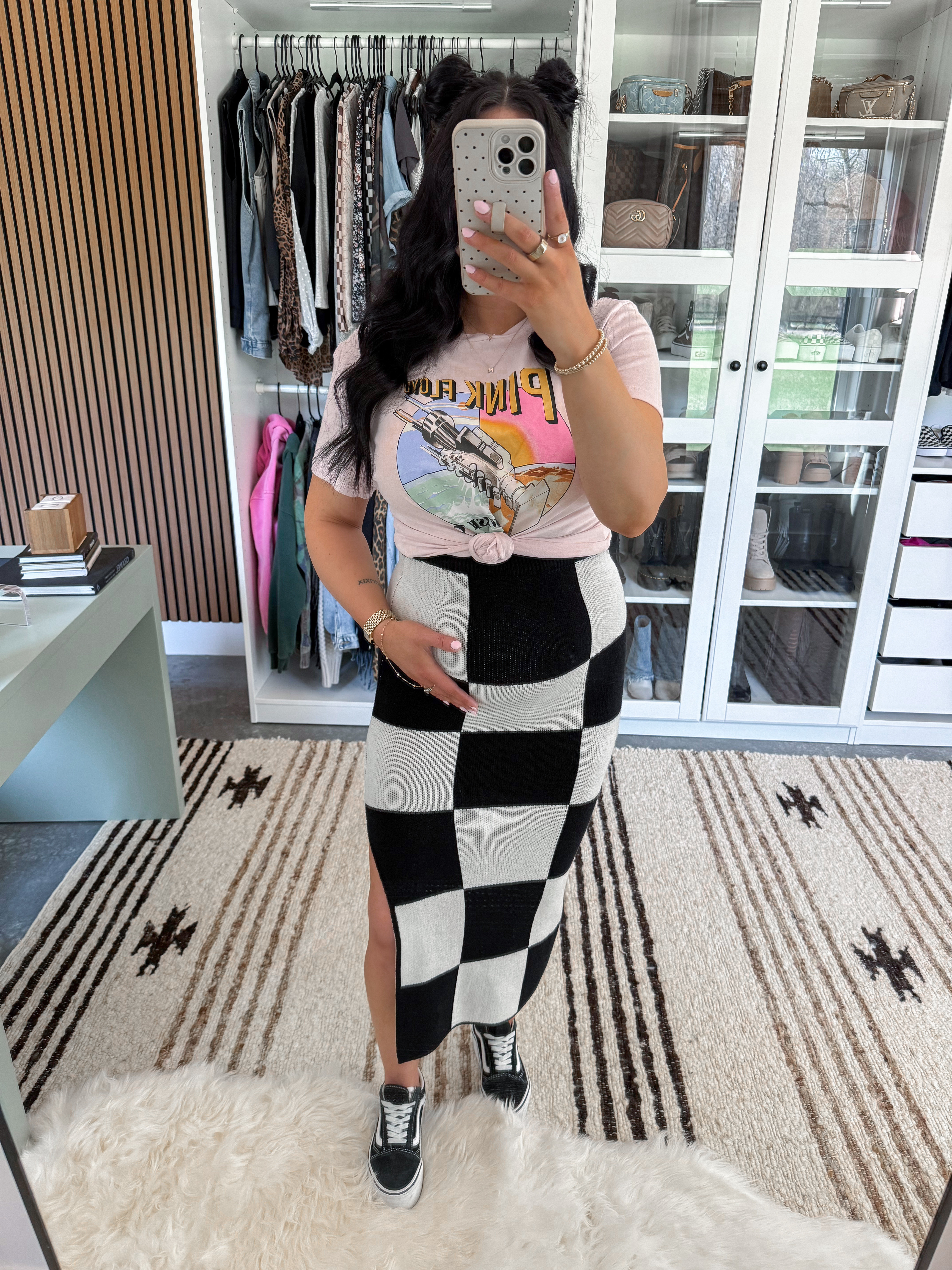 Band Tee x Checkered Print OOTD 💕

Tee - sized up to an xl
Skirt - xs
Bralette - medium

 

 #LTKootd #LTKBump