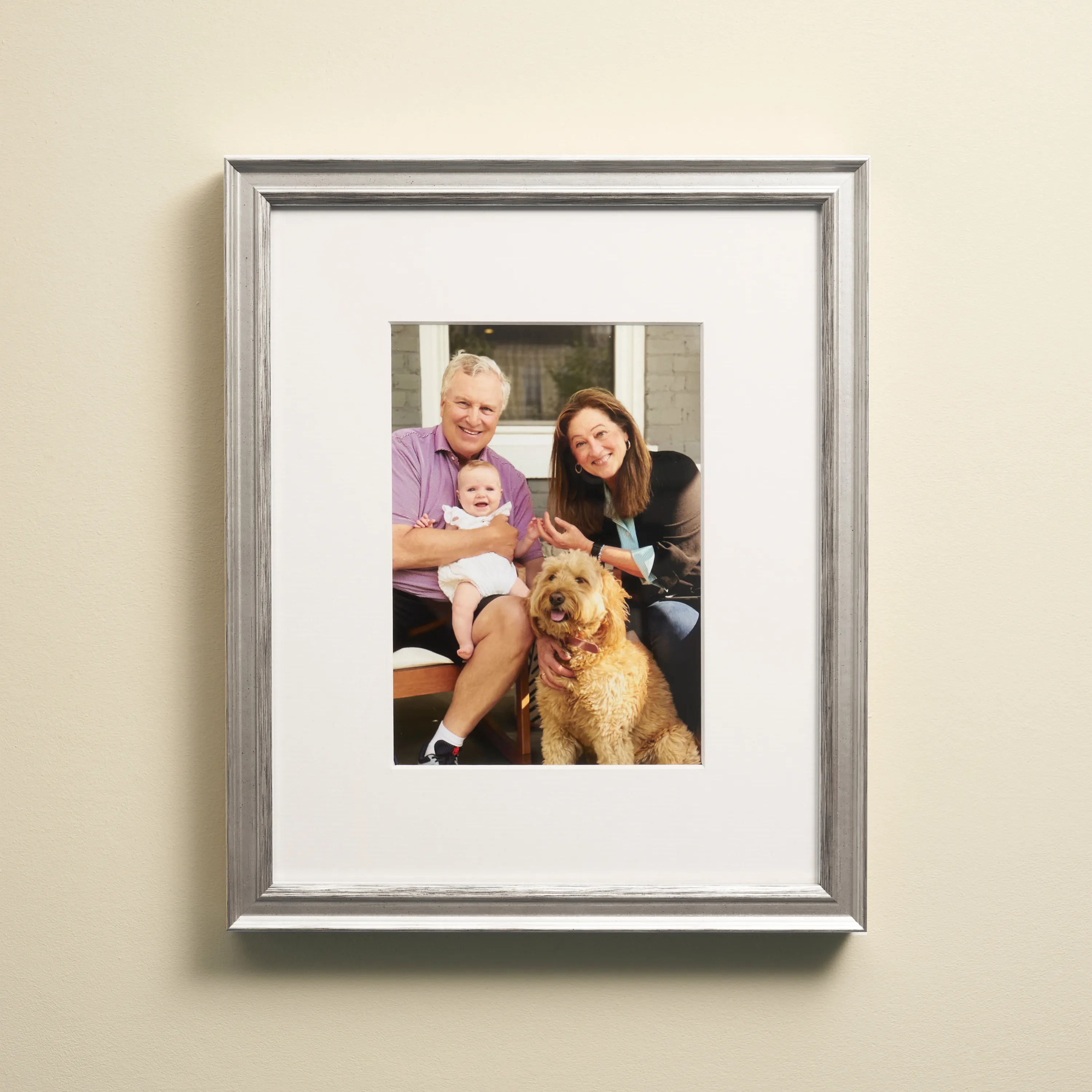 The #1 Gift
   
    Perfectly Packaged in an Olive Gift Box with Bow
    
  Gift
  
    
      .a... | Framebridge