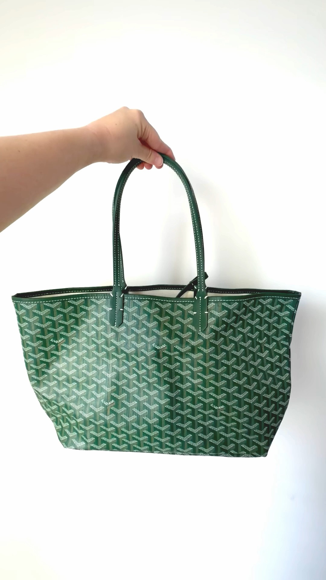 Run!!! It’s back in stock but always sells out so fast! This is the green large!

Amazon finds, Amazon bag

#LTKmomlife #LTKSeasonal #LTKSaleAlert