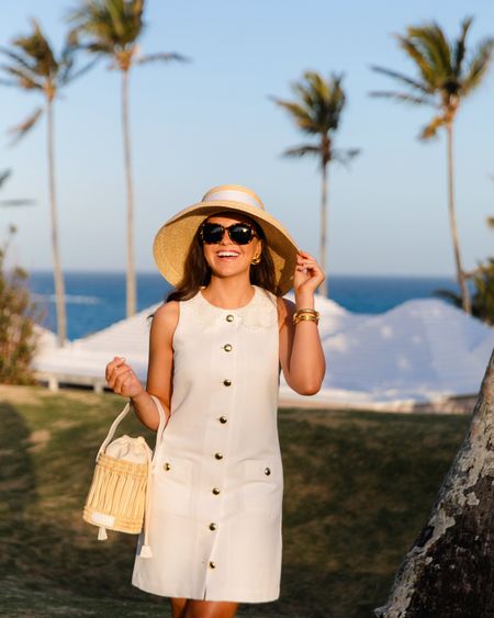 It’s giving Meredith Blake in the best way possible 🤍 shop The Grace Dress available NOW as part of the Sail to Sable x Style Charade collection! 

#LTKstyletip #LTKSeasonal #LTKitbag