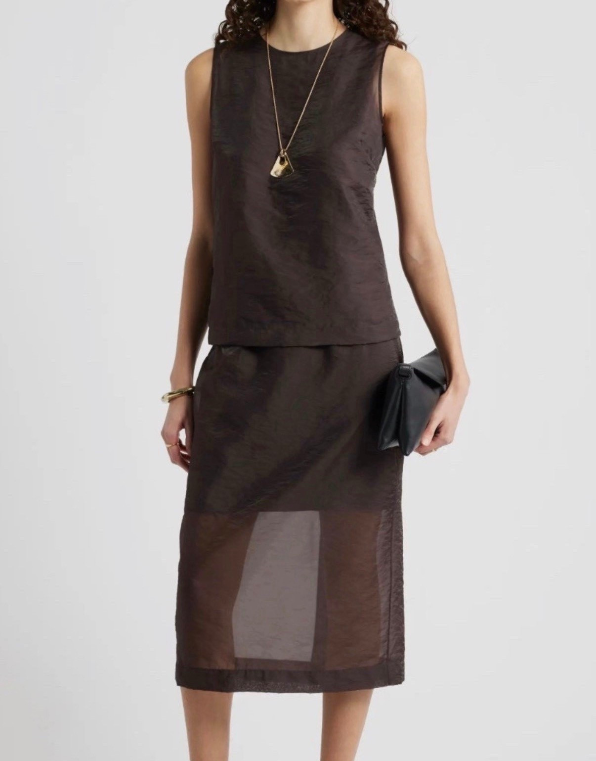 Chocolate brown outfit
Skirt 
spring outfit 
Date night 

#LTKootd #LTKValentine #LTKSeasonal