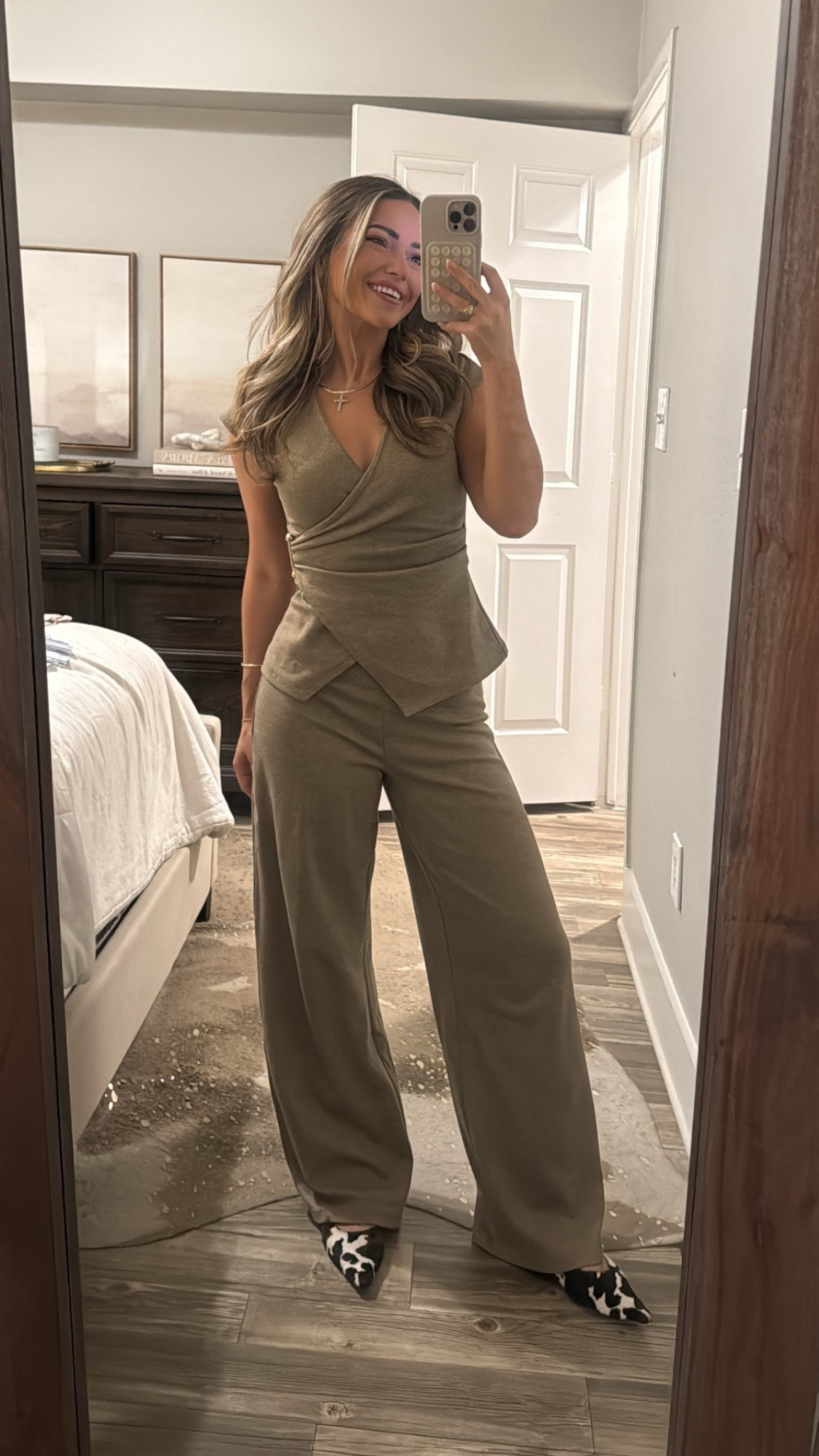 unapologetically will be wearing this set every other week the next few months 🤎 workwear or pjs?? ;) wearing size small !!

#LTKWorkwear #LTKShoeCrush #LTKFindsUnder100
