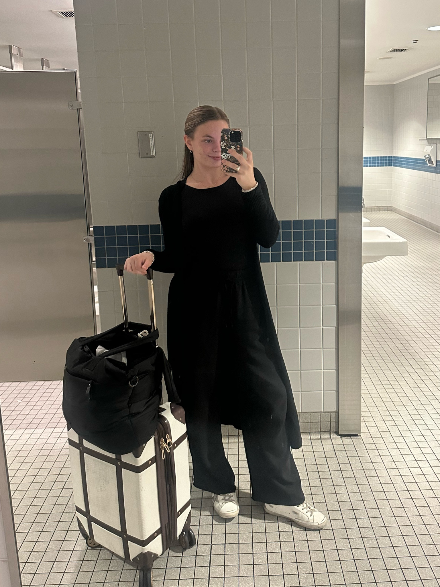 This long cardigan will be coming with me on every flight!! 🖤

#LTKtravel #LTKSeasonal #LTKfindsunder50