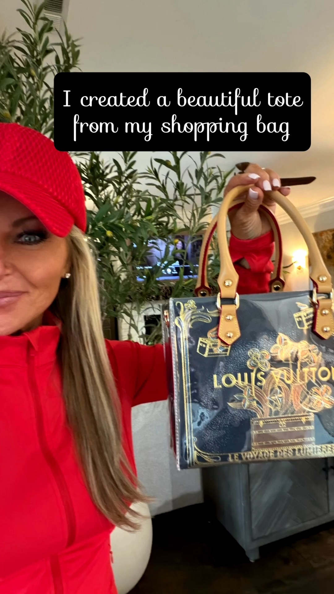 I thought this shopping bag was so beautiful that I got at Louis Vuitton last Christmas. Thrilled to turn it into a tote ❤️
The kit comes in 4 sizes.