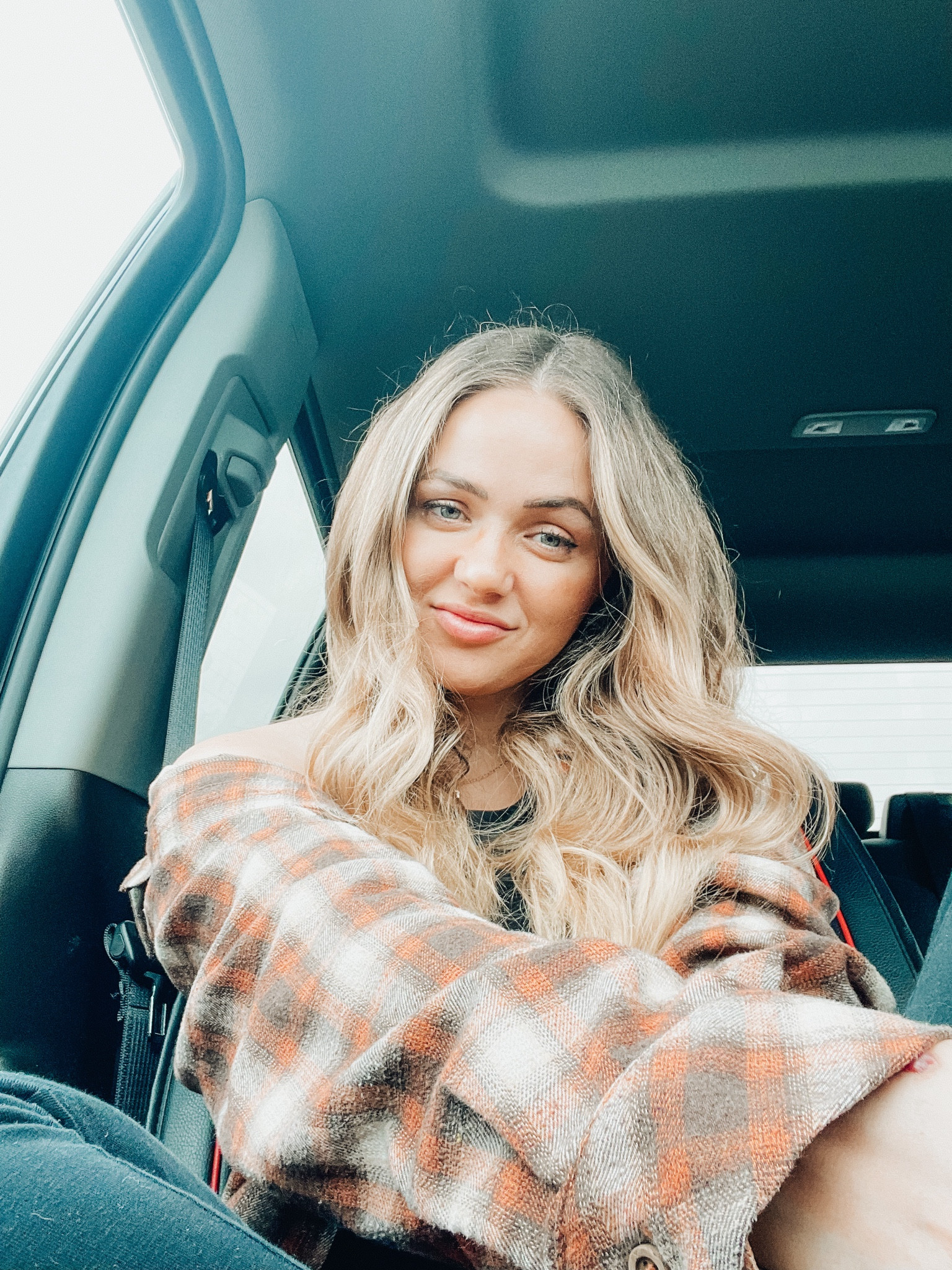 First I drink the coffee, then I do the things ☕️🍁
•
•
•
#travelgram
#goodmorning
#foodstagram
#naturelovers
#entrepreneur
#outfitoftheday
#positivevibes
#selfie #instagood #follow #photooftheday #smile #myself #happy #style #photography #picoftheday #instagram #girl #photo #fashion  #instadaily #life #beauty #followme #art #nature #instalike #fun 
Shein | shaket | jacket | fall vibes | fall outfit | autumn outfit | leggings | hiking | Abercrombie | adidas | sneakers | workout gear | yoga | ootd | comfy | necklaces | necklace | gold | orange | black | Halloween | rainy day

#LTKfindsunder100 #LTKsalealert #LTKfindsunder50