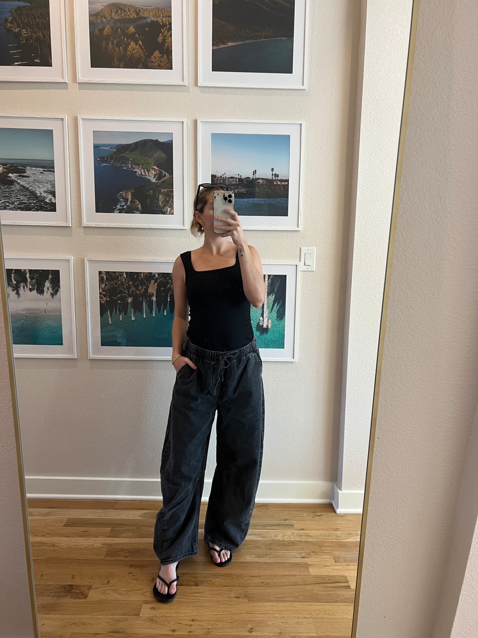 OOTD🖤 26 weeks pregnant and trying to dress normal and comfy in anything but athletic clothes for once 🤭

#LTKStyleTip #LTKU #LTKBump