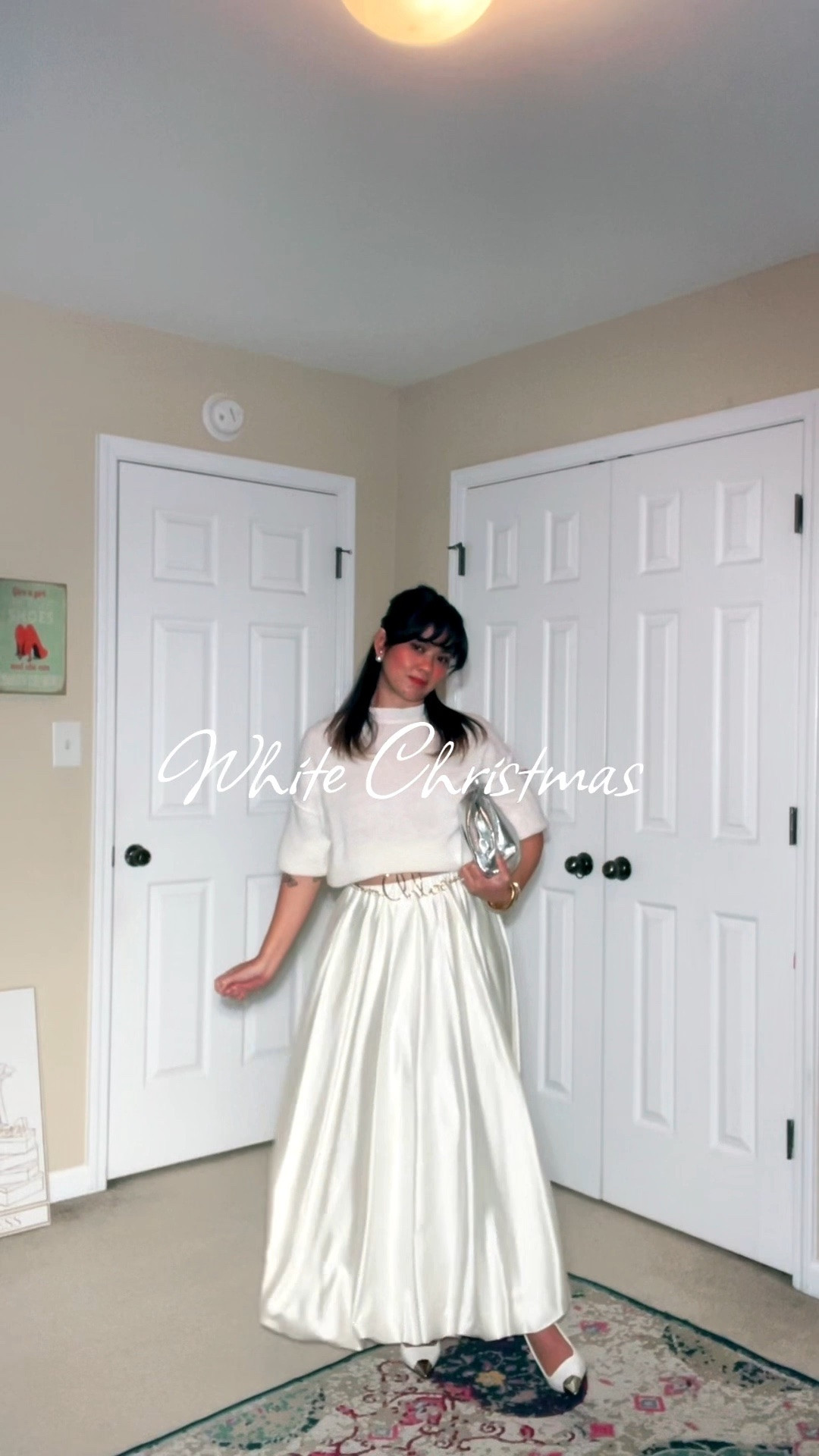 When the dress code is White Christmas but the vibe is cozy sophistication 🤍
Bubble-hem skirt, white sweater, metallic accessories—done and done ✨

#LTKHoliday #LTKPetite #LTKootd