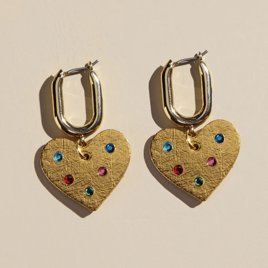 The perfect Valentine’s Gift! Use code KELLY15 to save!
These earrings come in 7 colorways.💗

#LTKValentine #LTKmomlife