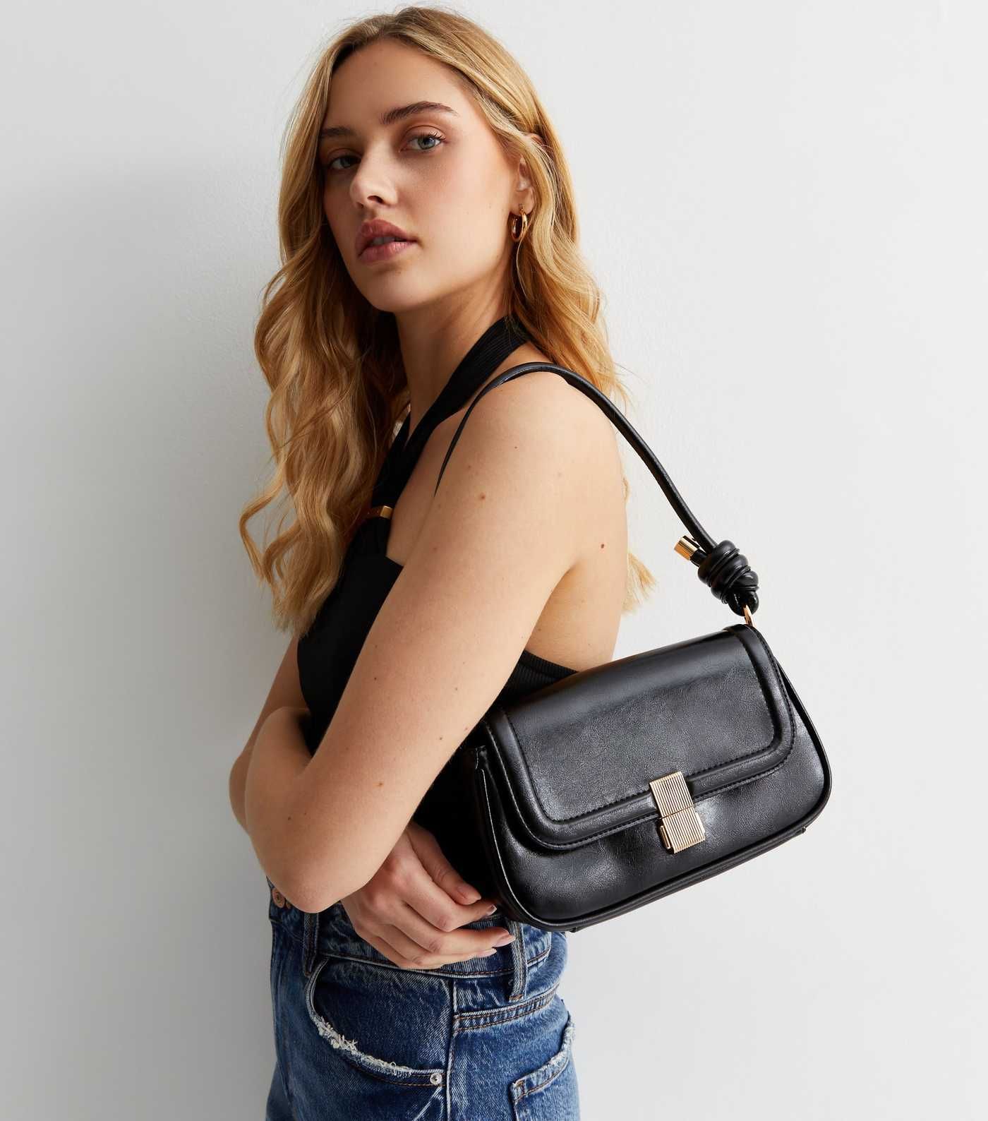 Black Leather-Look Knot Strap Shoulder Bag | New Look | New Look (UK)