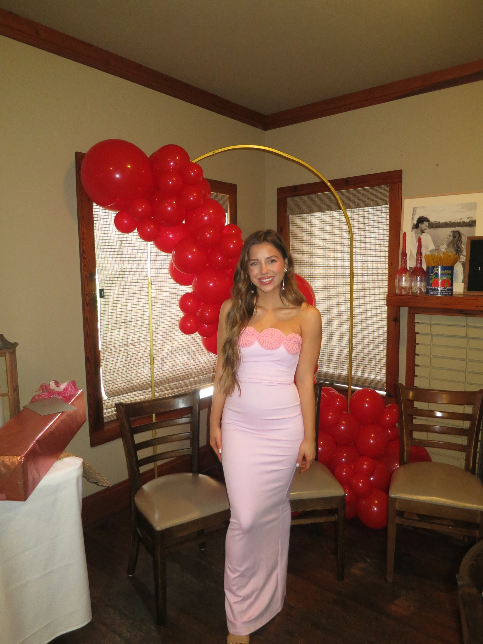 the most flattering, dress for any special occasion!👛🩷🎀