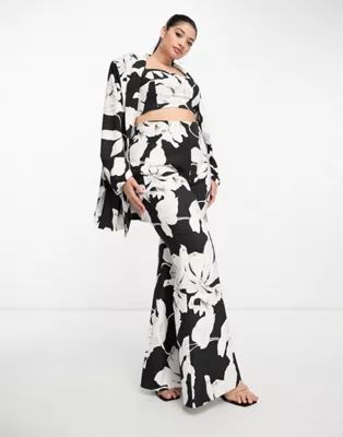 ASOS Luxe Curve suit jacket, bralette and pants set in black & white floral p | ASOS (Global)