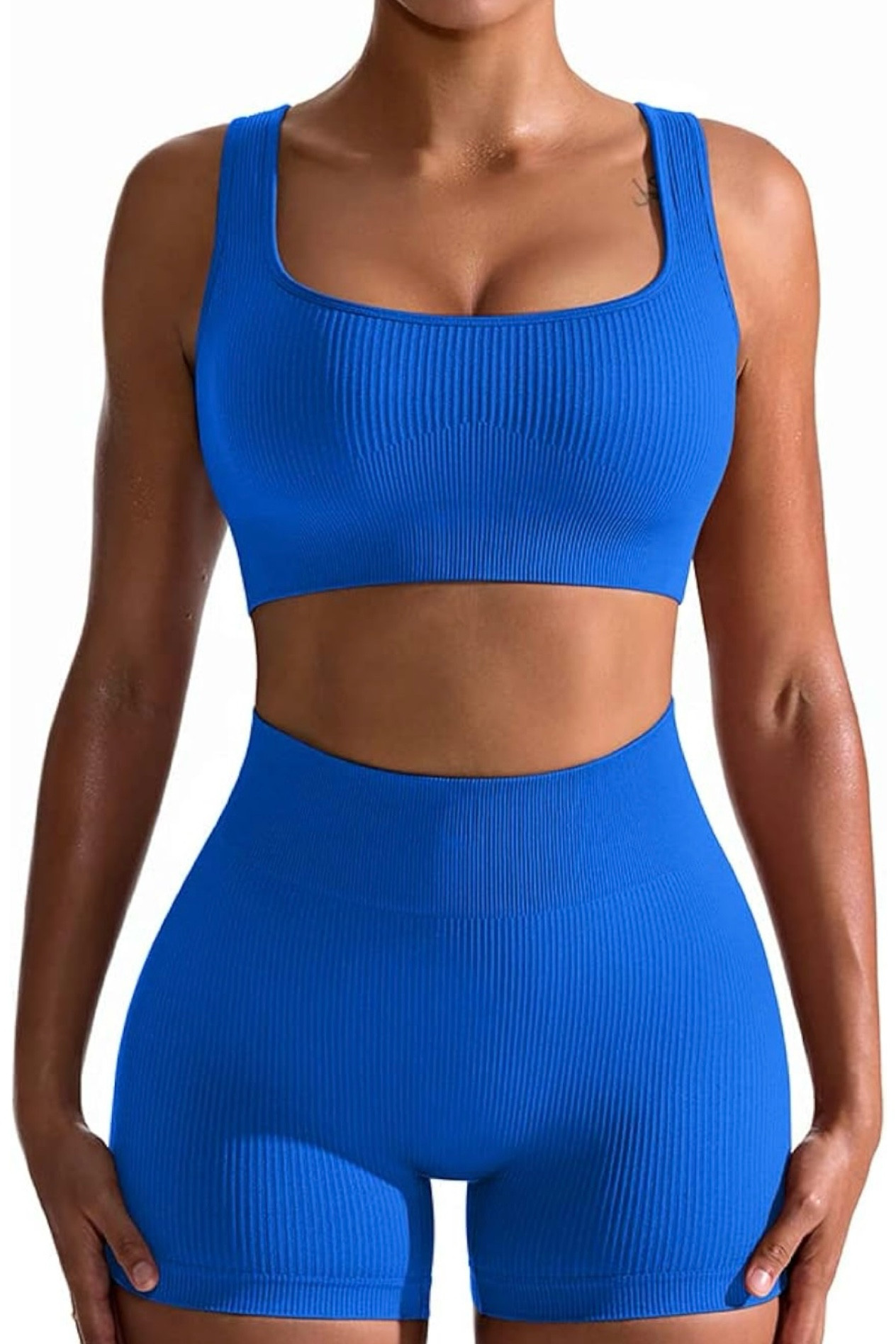 Amazon workout set is 30% off! So comfortable, great quality, I got a size small ftts, doesn’t ride up. 

#LTKsalealert