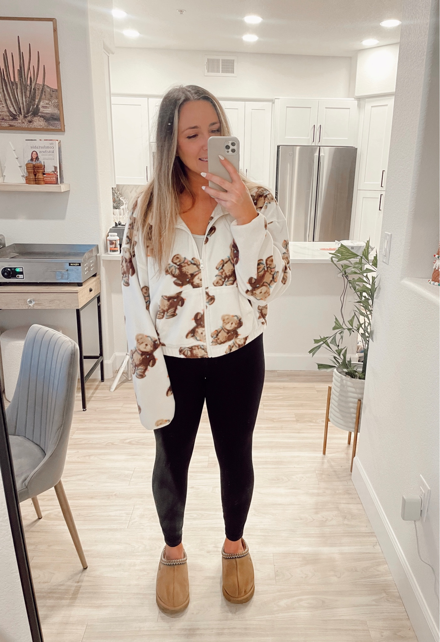 This teddy jacket is so cute!! 🧸