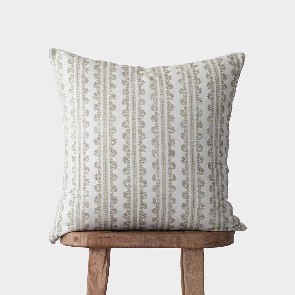Arlo in Linen- Double Sided - 18" | 22" | Woven Nook