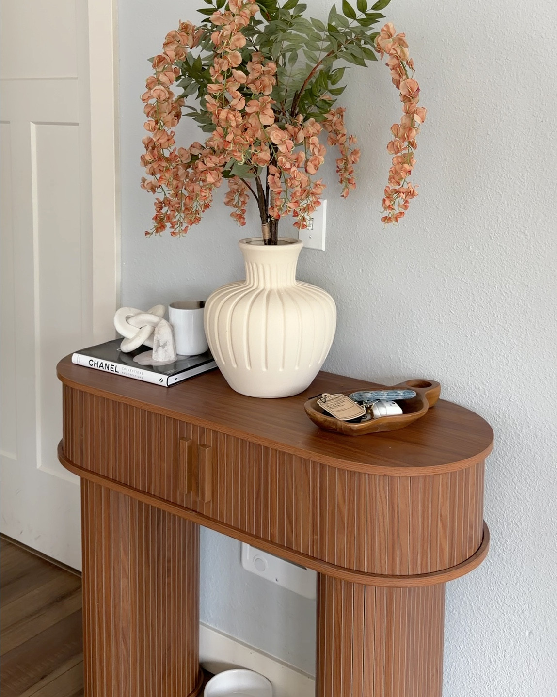 tapping into the cozy fall aesthetic home decor this autumn!! the cutest mid-century wooden console table 🍂 🕯️

#LTKFallSale #LTKHome #LTKSeasonal