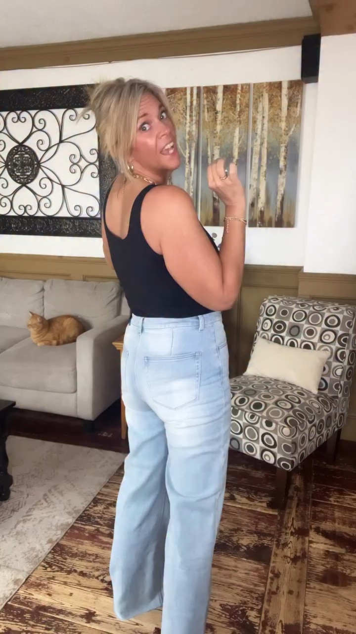 Maybe it’s the jeans 👖 she’s wearing… oh my oh my these are so good ladies! These jeans hug the curves and lift the 🍑 and make the curves look 🔥 I’m a size 12 and was able to size down to the 30/10 in these- lots of stretch!!!

#LTKSaleAlert #LTKMidsize #LTKOver40