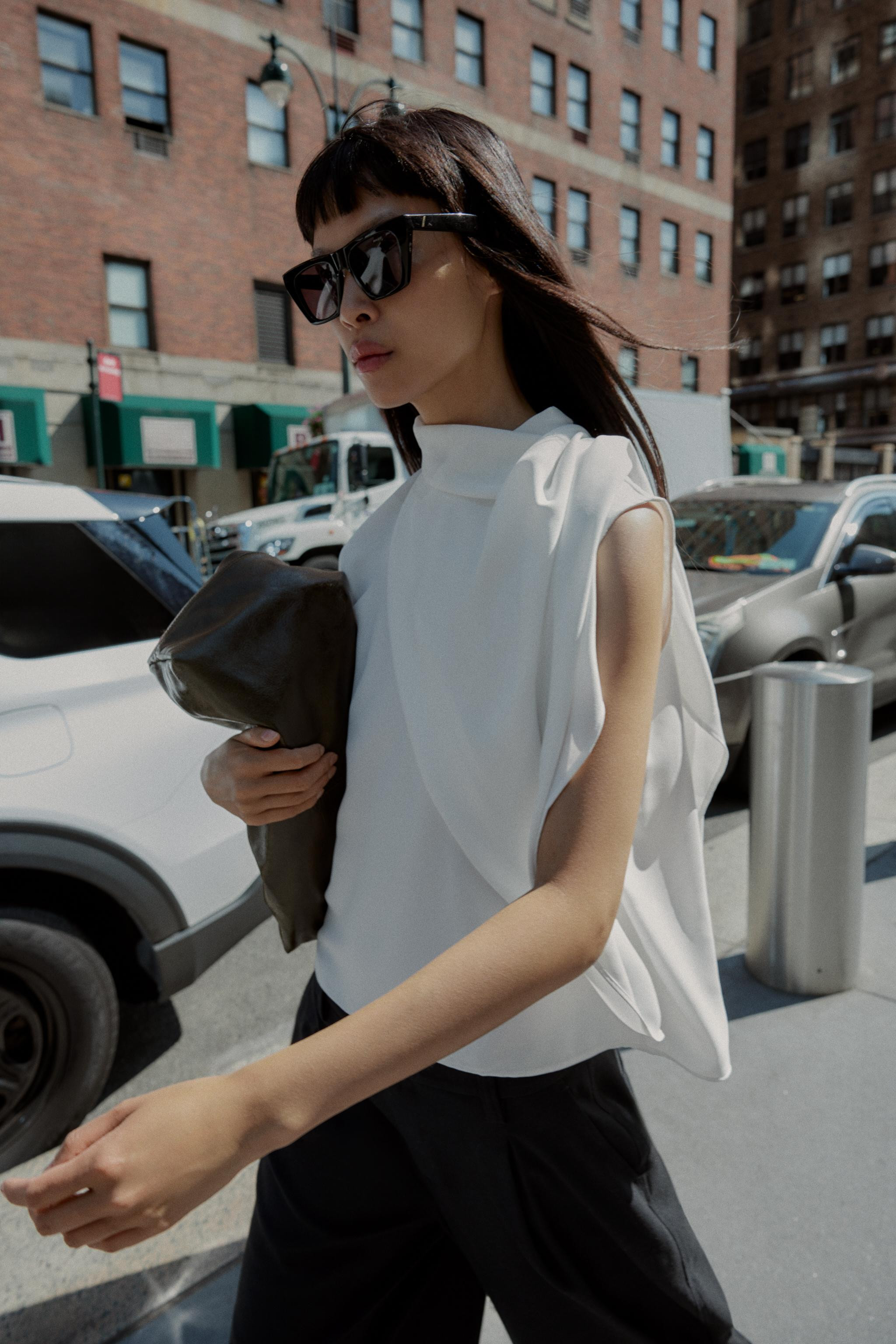 ASYMMETRIC CREPE CAPE TOP | Zara US