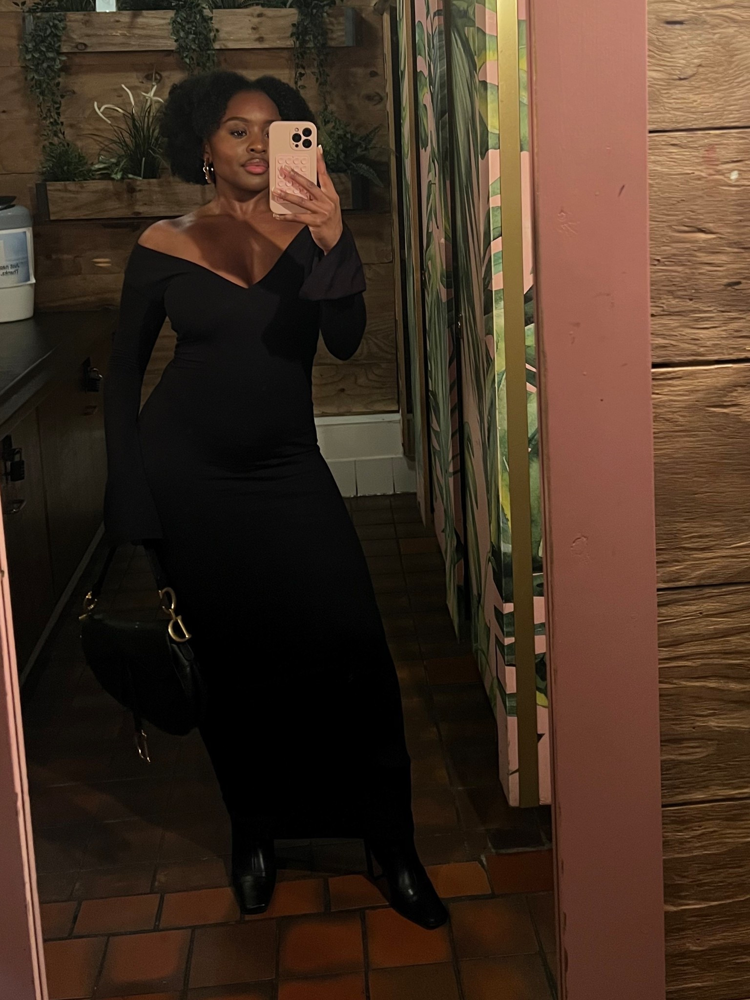 Black maxi dress, over the shoulder! New fave. I’m wearing a size 8 

#LTKdatenight #LTKuk #LTKeurope