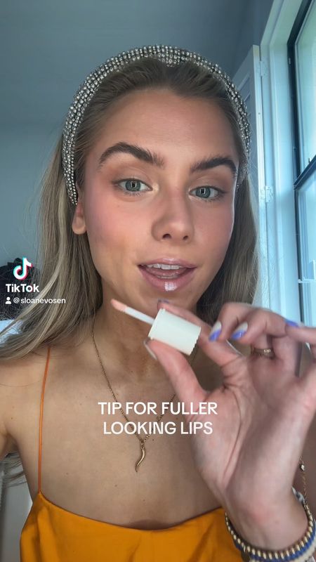 Benefit Cosmetics High Beam liquid highlight. Tip for making your lips look fuller and bigger  

#LTKVideo #LTKfindsunder50 #LTKbeauty
