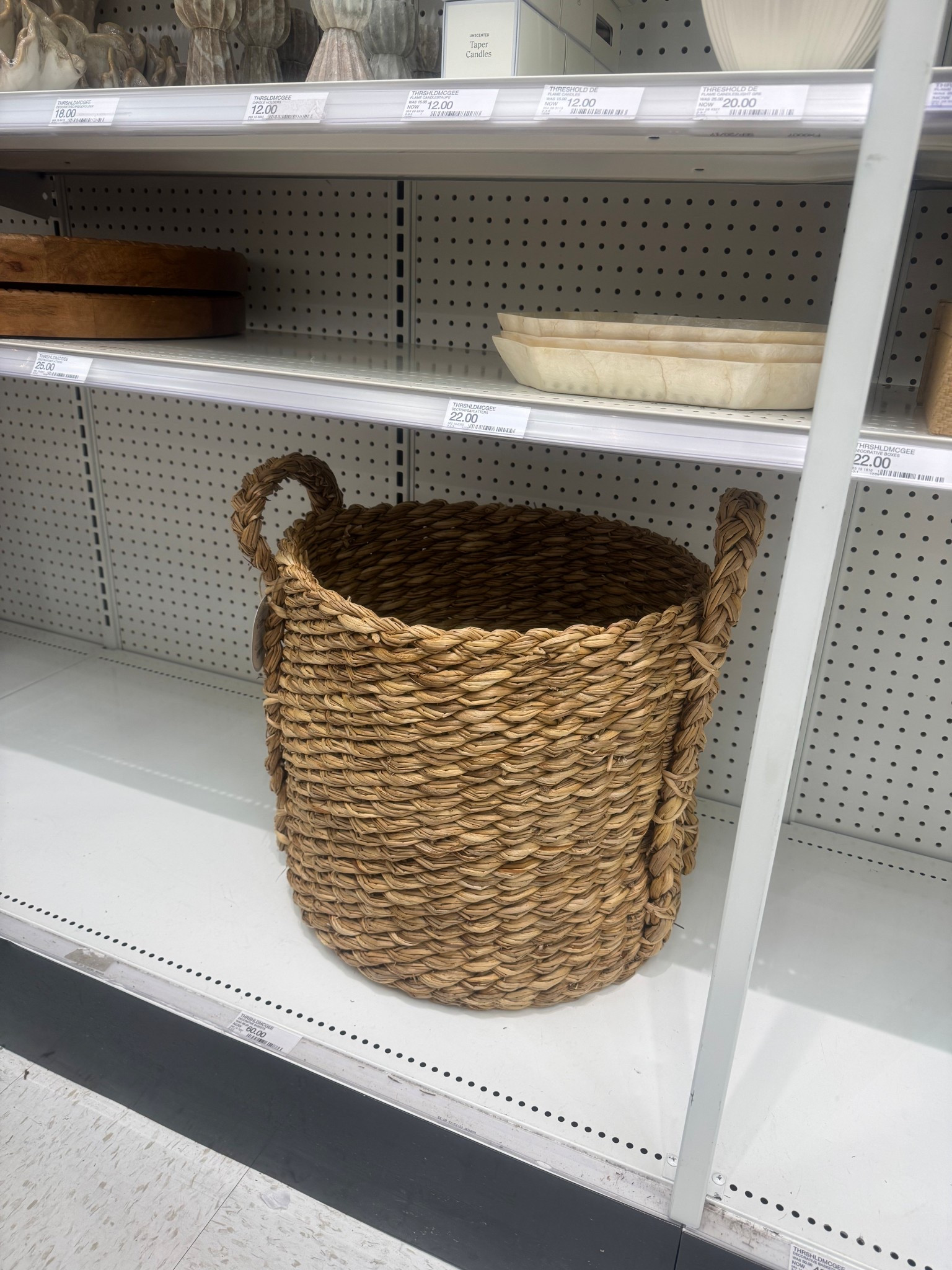 This new basket from spring Studio McGee collection looks so expensive! It reminds me of one I’ve seen from
pottery barn for WAY more! 

Studio McGee, home decor, target home decor, spring home decor 



#LTKFindsUnder100 #LTKHome #LTKFindsUnder50