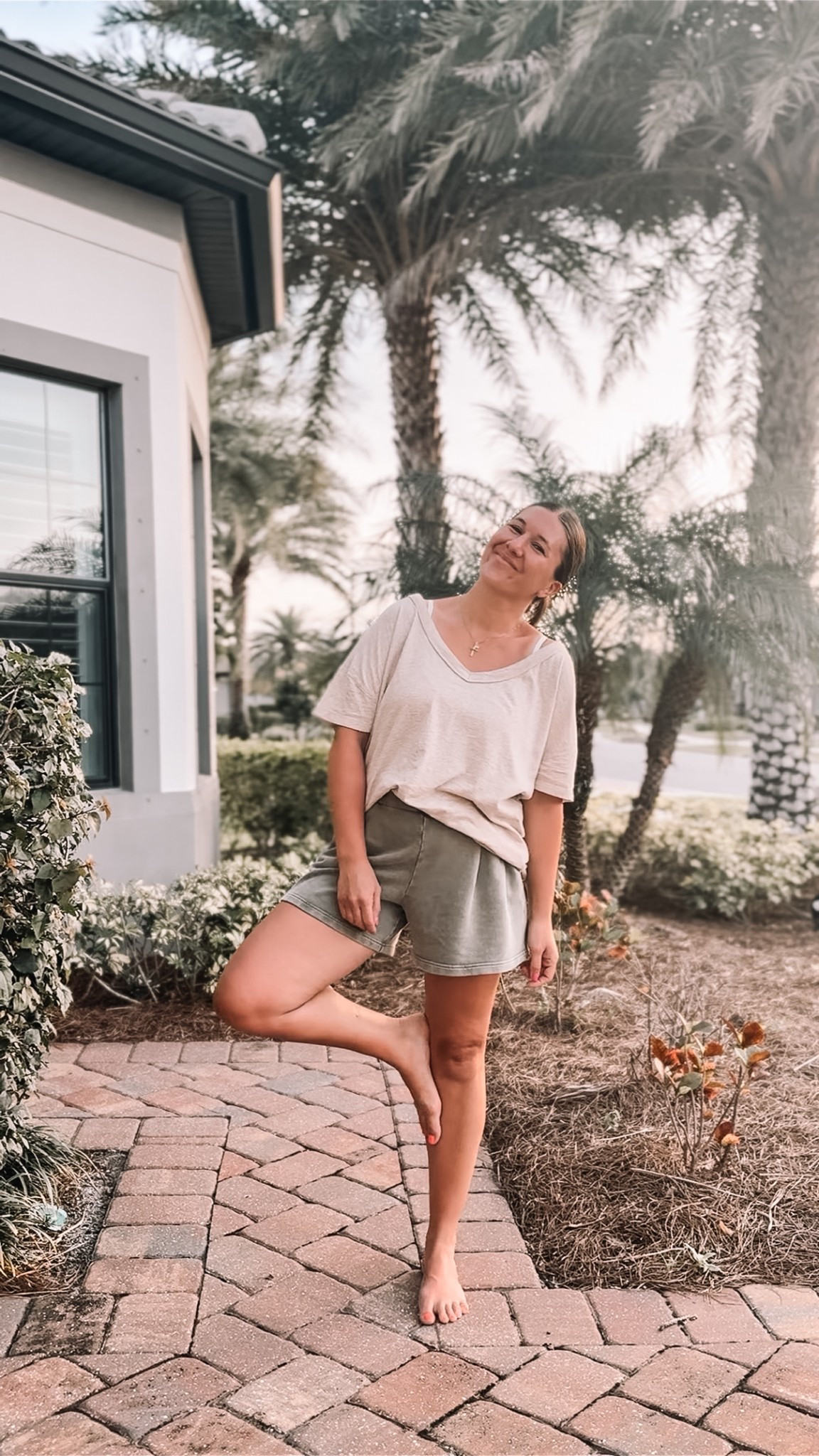 I could live in this casual outfit from Aerie. I now own this oversized tee in 2 colors. So good.

Medium  

Aerie Real
Vacation outfit 
Postpartum outfit 

#LTKStyleTip #LTKFindsUnder50 #LTKSaleAlert