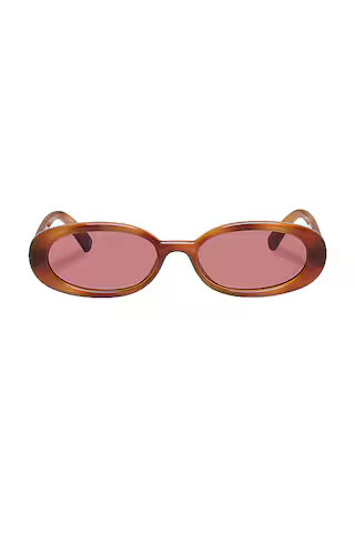 Le Specs Outta Love in Vintage Tort & Rose from Revolve.com | Revolve Clothing (Global)