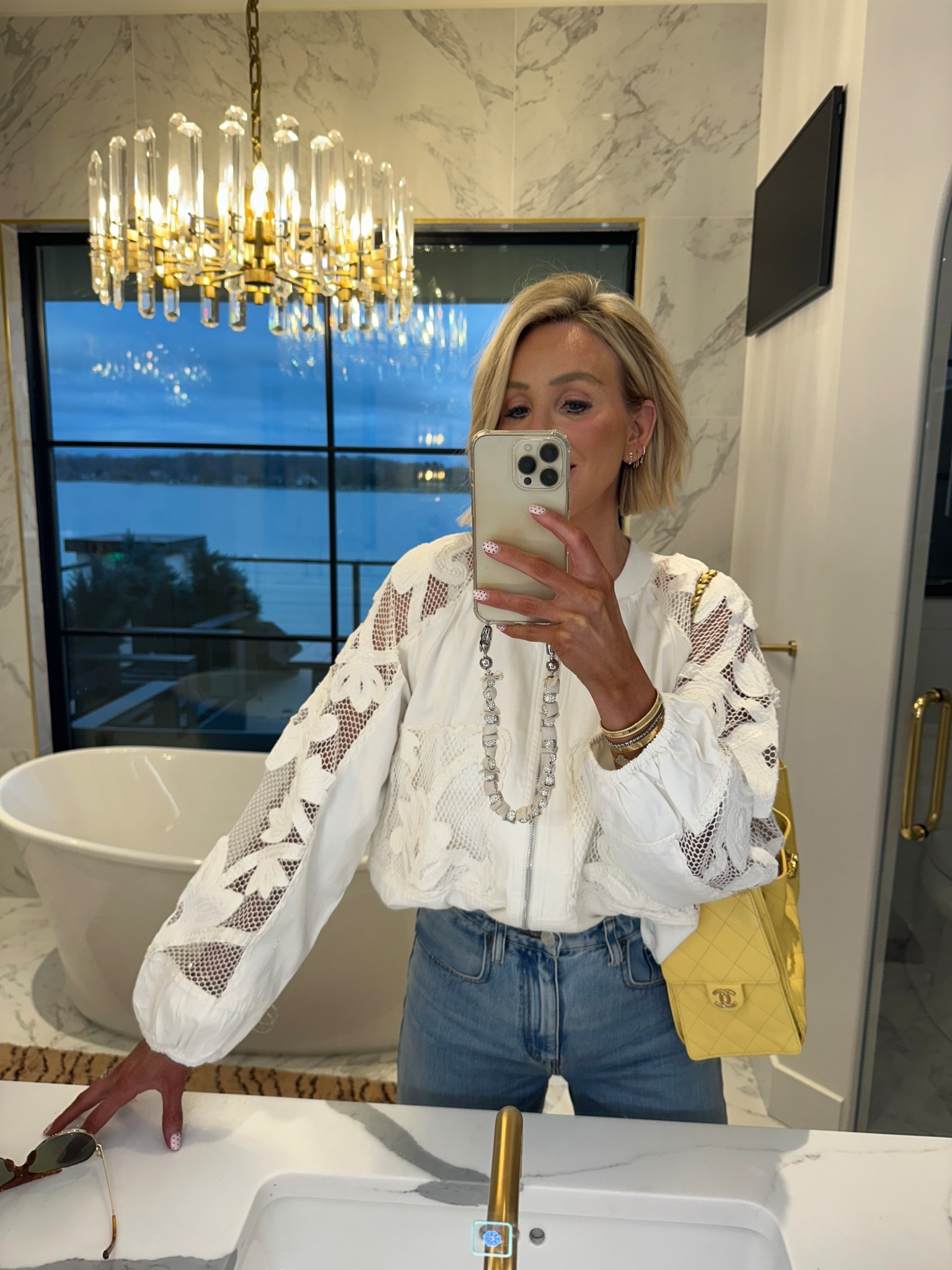 Most loved item this past week for a reason 😍😍😍 obsessed with this jacket 