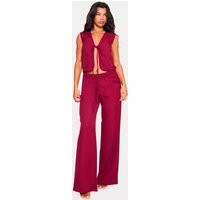 Cherry Red Woven Mid Rise Wide Leg Pants | PrettyLittleThing US