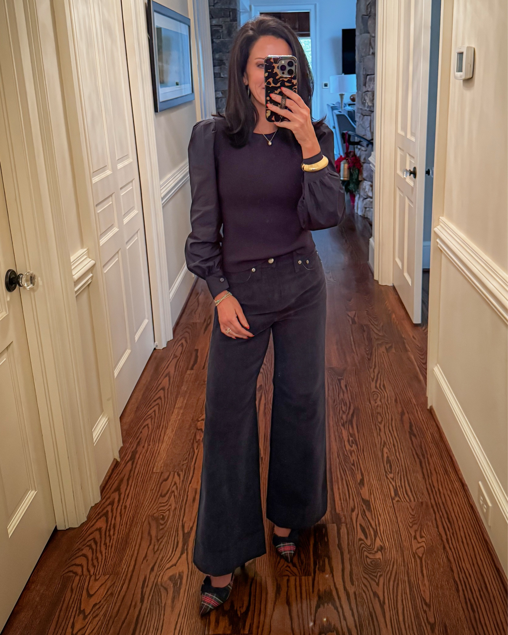 Such a fun stylish puff sleeve top with a little bow in the back for some detail! Wearing small 

#LTKU #LTKOver40 #LTKStyleTip