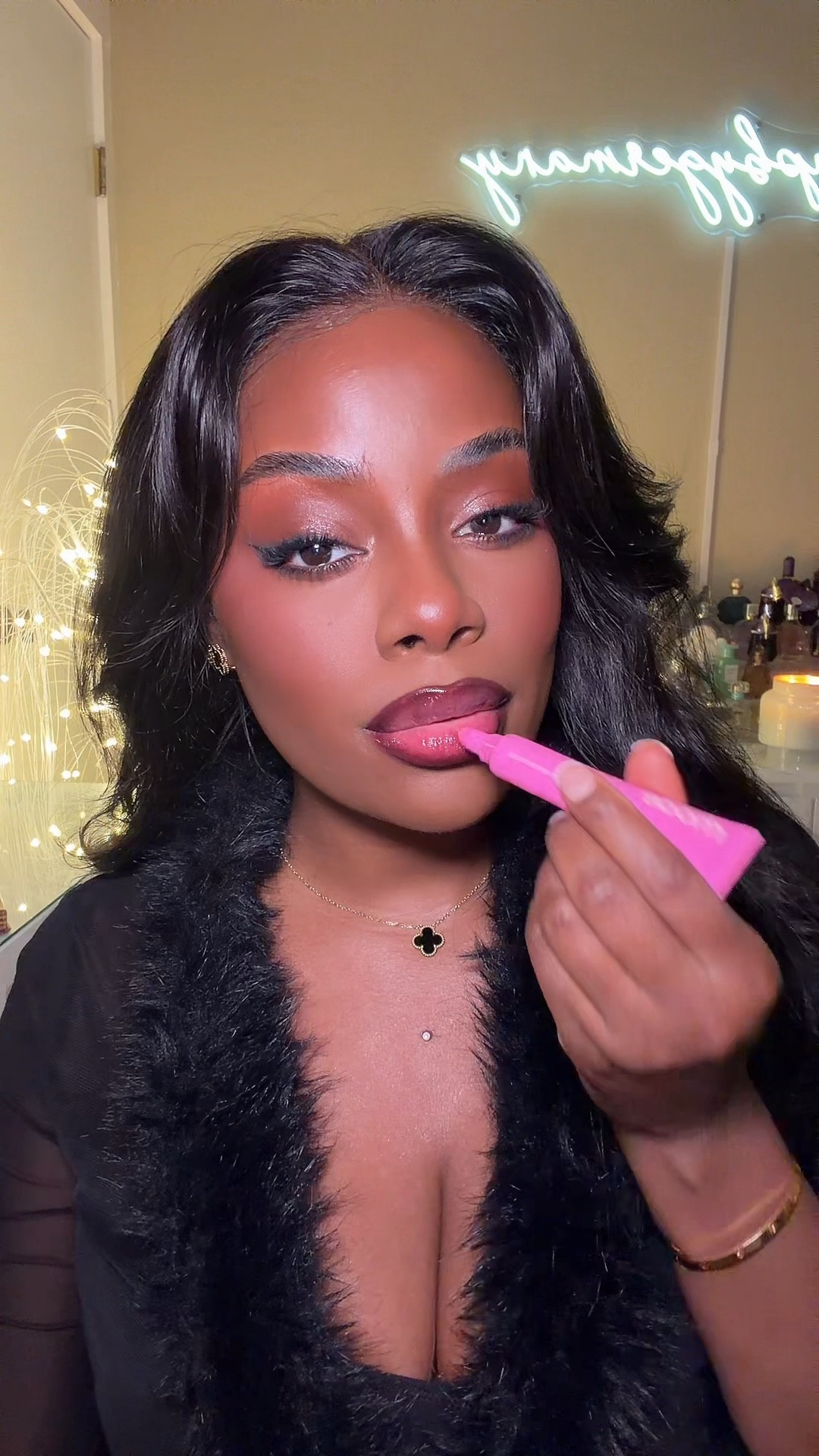 Full glam makeup tutorial ✨ 

#fullglammakeuptutorial #fullglammakeup #holidaymakeup #glammakeup #christmasmakeup 

#LTKBeauty #LTKHoliday #LTKgrwm
