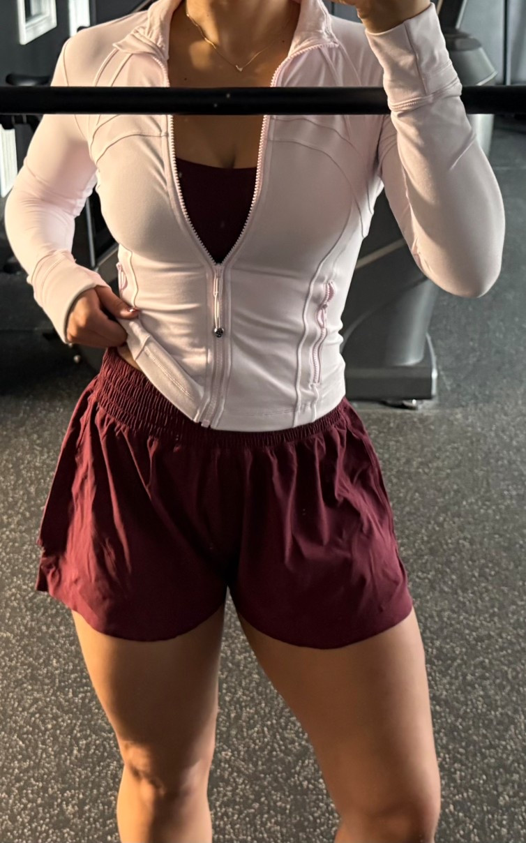 gym outfit of the day💘💘

jacket: 4
bra: C/D 4
shorts: Medium

matching set, gym outfit, ootd, athletic outfit, Pilates outfit, running outfit, running shorts, walk outfit 

#LTKootd #LTKfitnessgoals #LTKActive