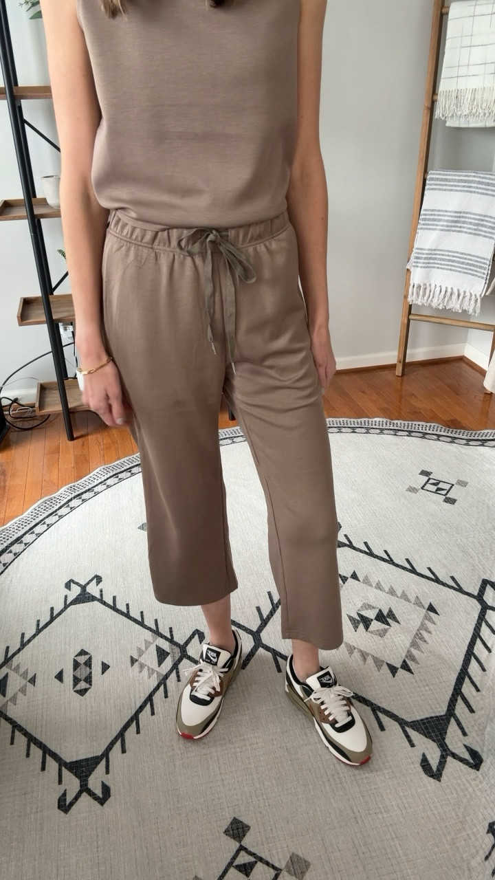 This two piece sleeveless lounge set is a must for any upcoming vacation! I love the mock neck and the wide leg pants = a flattering fit! 👏

On sale now and comes in over 15 colors!! 

#affordablefashion #amazonfinds #styleinspiration #styleover30 #twopiece #loungeset #momstyle #millennial #nike #denim #vacation #vacationlook 

#LTKTravel #LTKFindsUnder50 #LTKSaleAlert