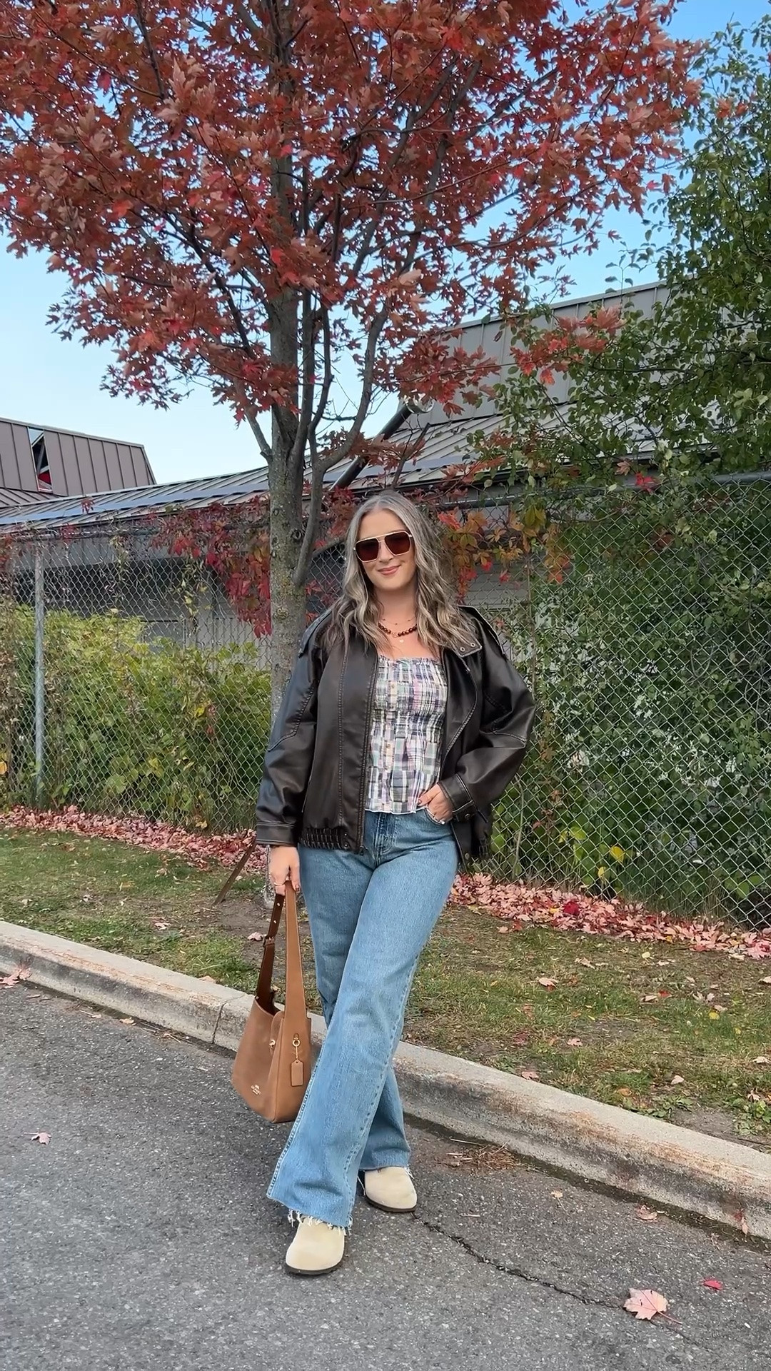 Fall ootd! Wearing L in the leather jacket and plaid tank top. Wearing size 30 in the jeans. I’m a 9.5-10 shoe and wear a 40 in the Birkenstocks