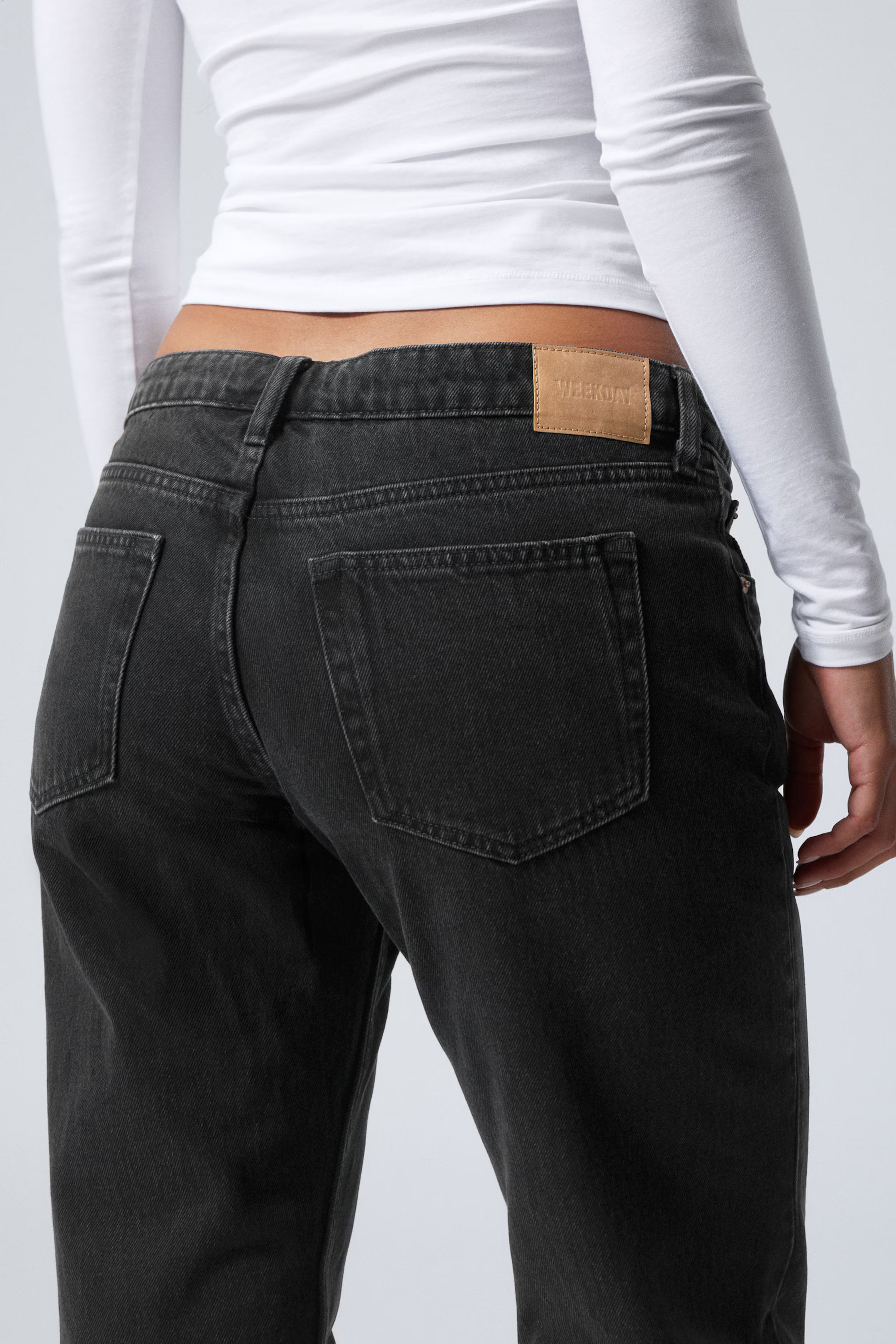 Arrow Low Rise Regular Straight Leg Jeans | Weekday