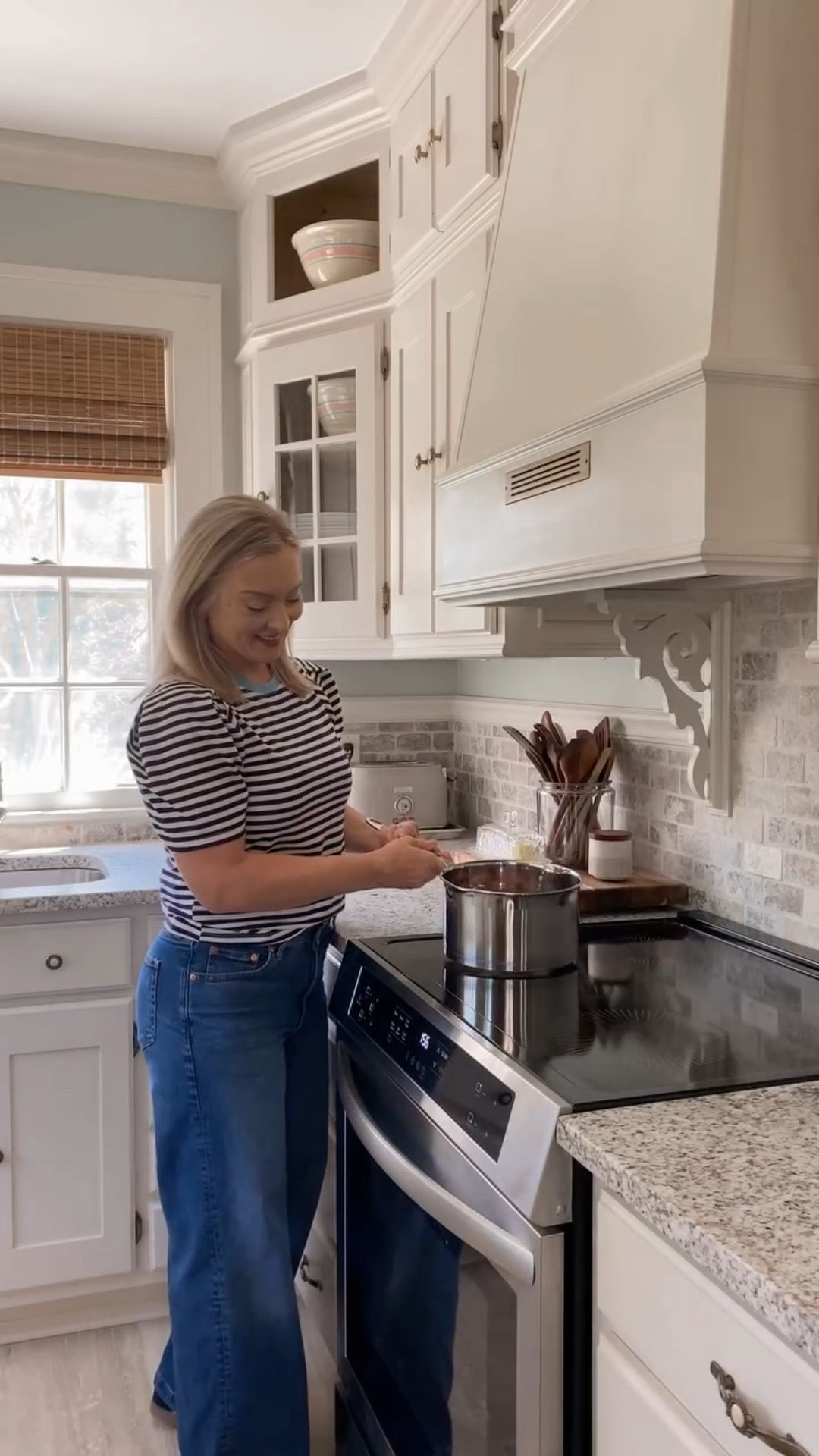 Deviled eggs might be the first thing gone from the Easter table… but they’re only the beginning.

A classic Southern Easter menu is filled with familiar dishes that show up year after year, from glazed ham to ambrosia and sweet tea.

I pulled together the full menu with ideas to help you plan your own.

Comment and I’ll send you the link.