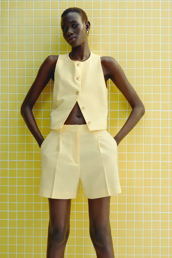 HIGH-WAISTED LINEN SHORTS | Zara Canada