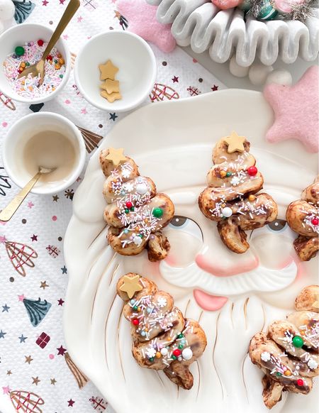 Christmas Tree Cinnamon Rolls

Make these for a fun and festive breakfast on Christmas morning!

#LTKfamily #LTKHoliday #LTKSeasonal