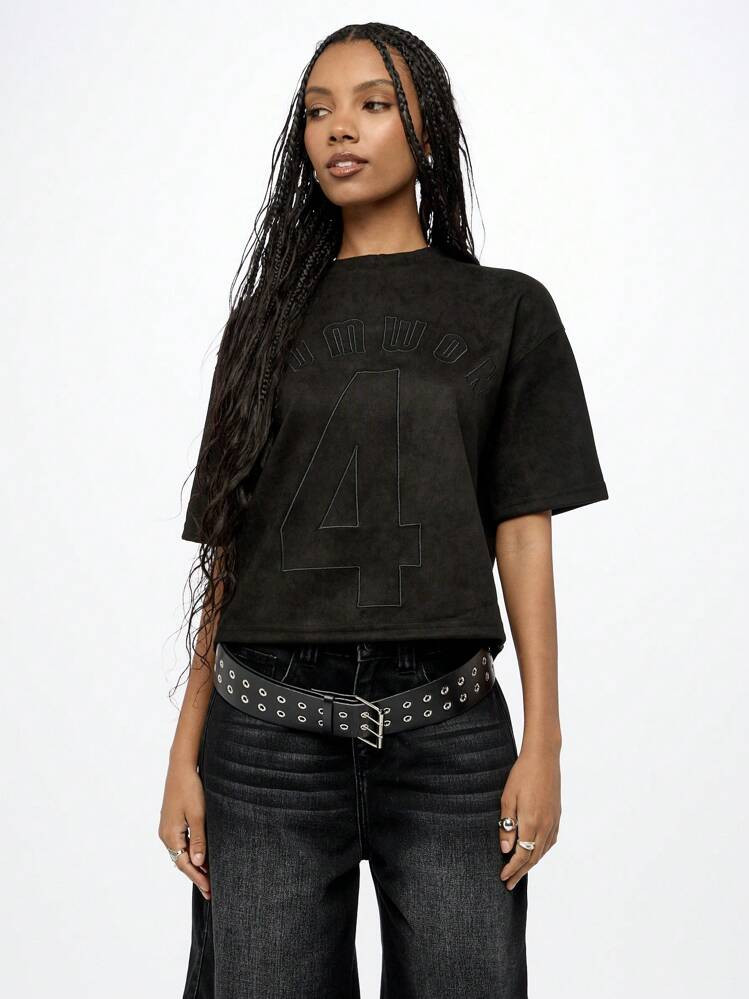 SUMWON WOMEN Varsity Letter Number Four Embossed Crop Top Short Sleeve Graphic Print T-Shirt Weekend Casual Fall Athleisure | SHEIN