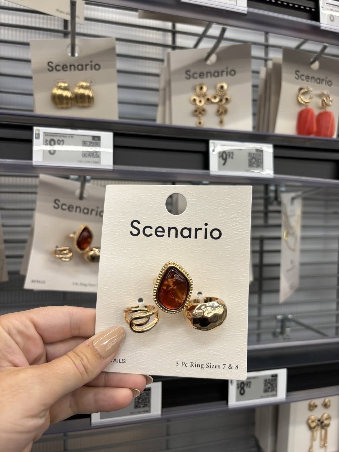 Walmart just launched a new jewelry line and we are already LOVING what we see!!👀😍 We put together a collection of our favorite (AFFORDABLE!) pieces for you— So make sure to check them out!