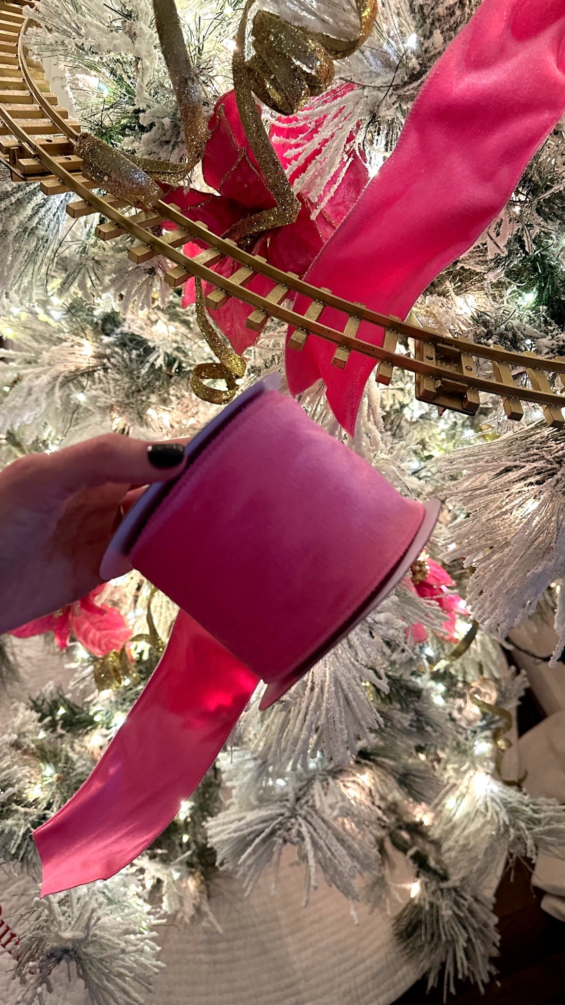 Let’s talk about this double sided 3.5 inch velvet ribbon from Walmart! 

#LTKSeasonal #LTKHoliday #LTKHome