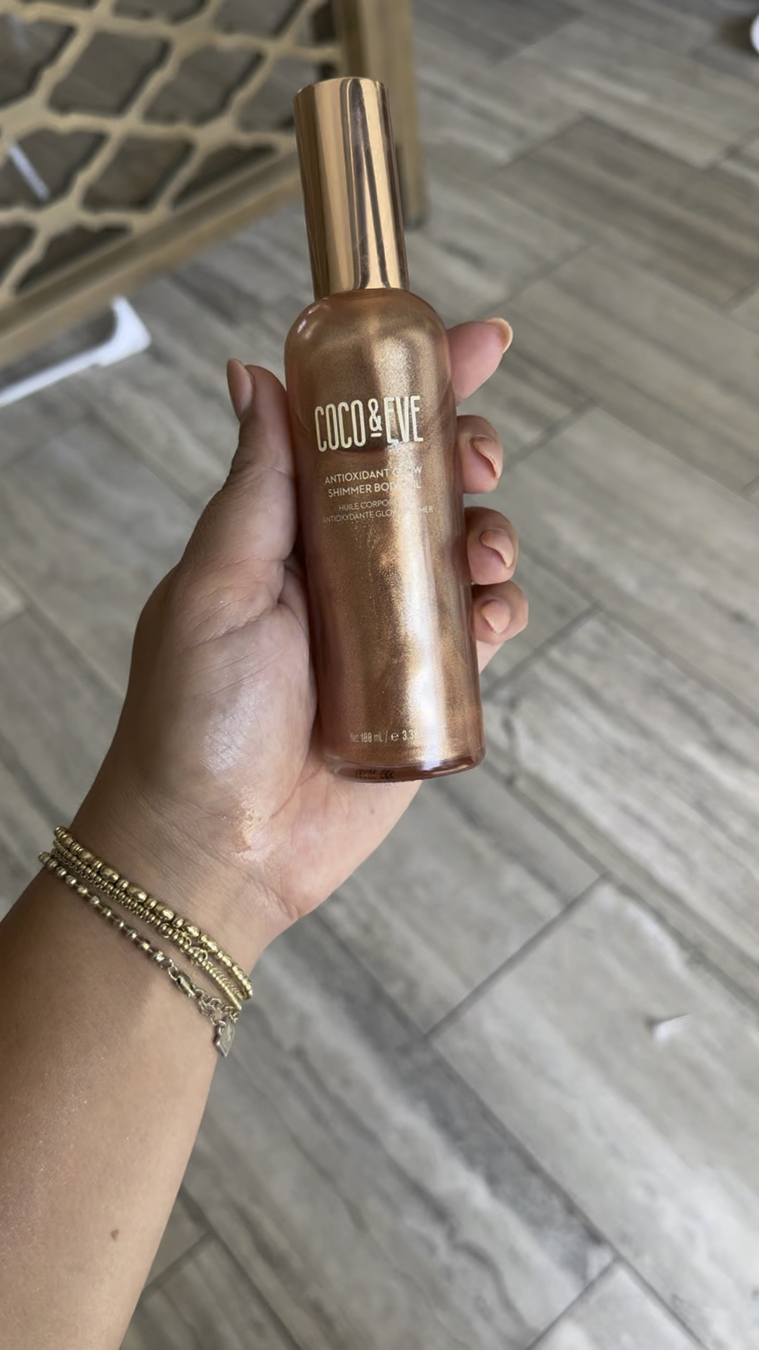 Loving this hydrating body glow, with a little shimmer! 

#LTKBeauty #LTKSeasonal #LTKStyleTip