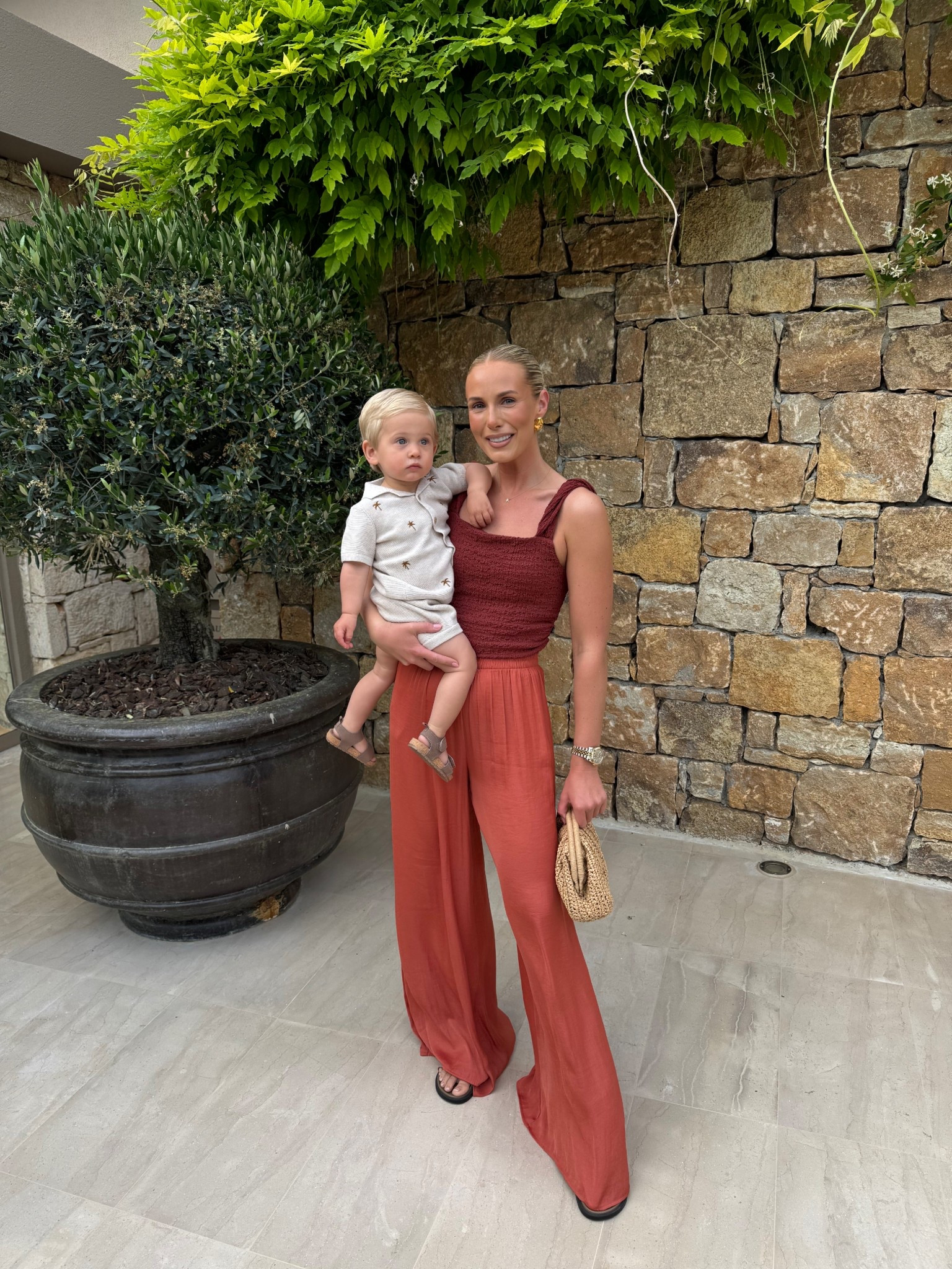 Holiday Look 1

#LTKtravel #LTKfamily #LTKsummer