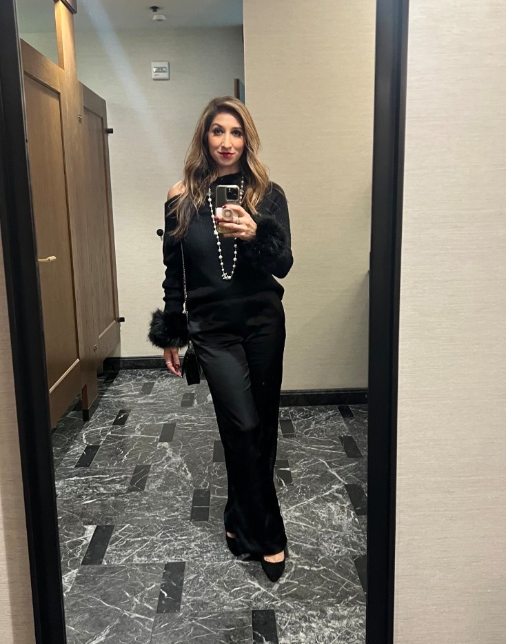 Black sophistication 

#LTKSeasonal #LTKOver40 #LTKmomlife