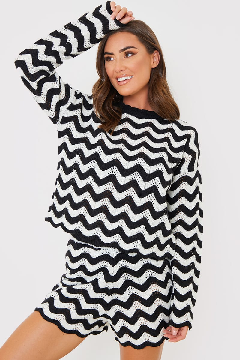 STACEY SOLOMON BLACK AND WHITE RECYCLED CHEVRON FLARE SLEEVE CO ORD JUMPER | In The Style (UK)