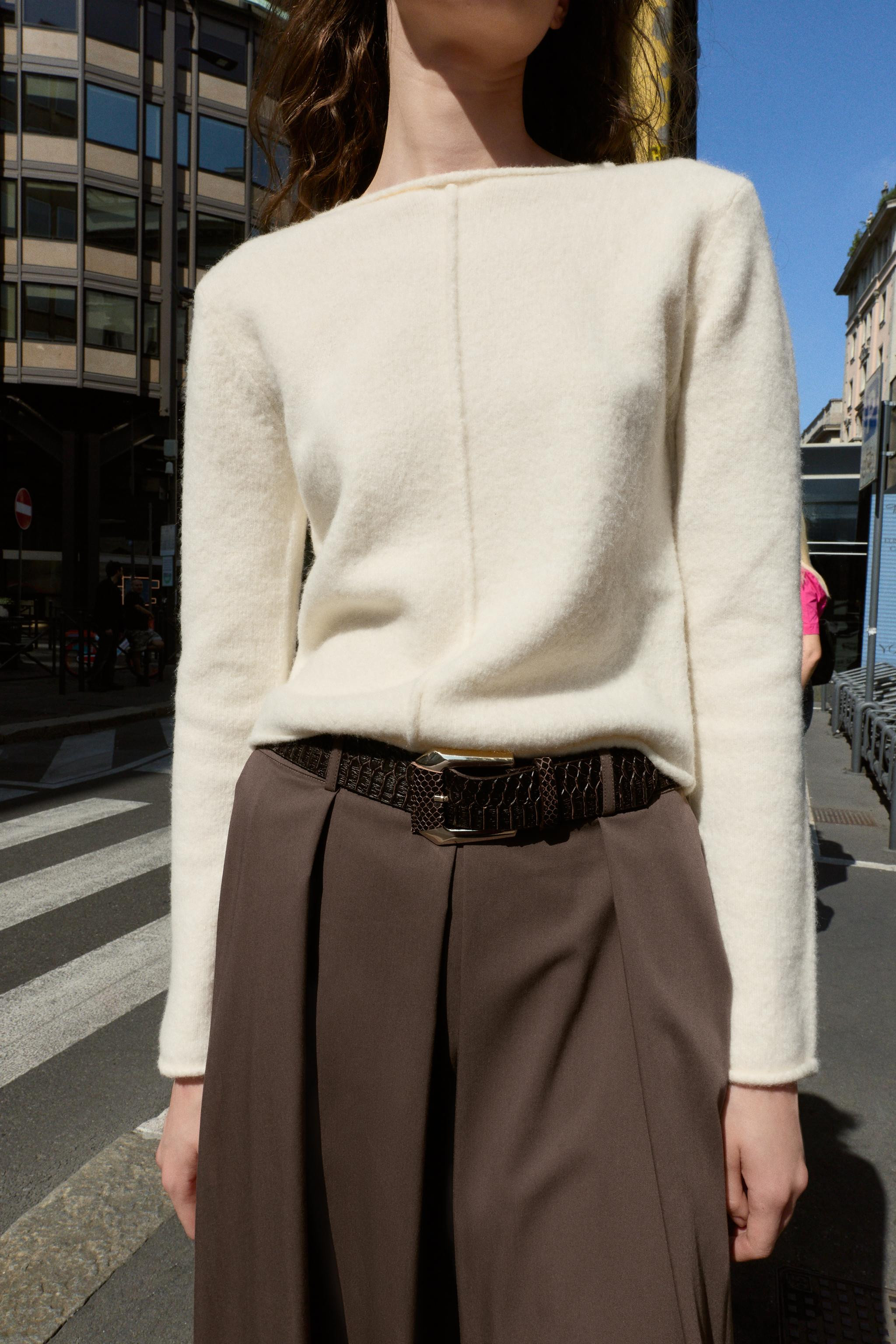 SOFT KNIT SWEATER WITH SEAM DETAIL | Zara US
