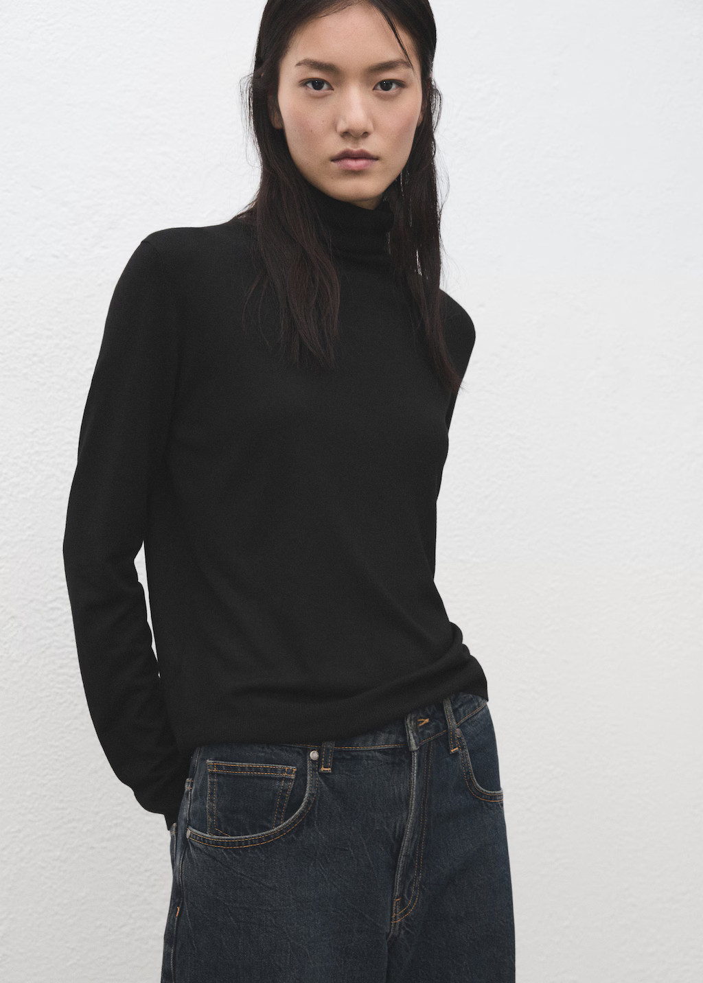 Turtleneck knitted sweater | MANGO (UK)