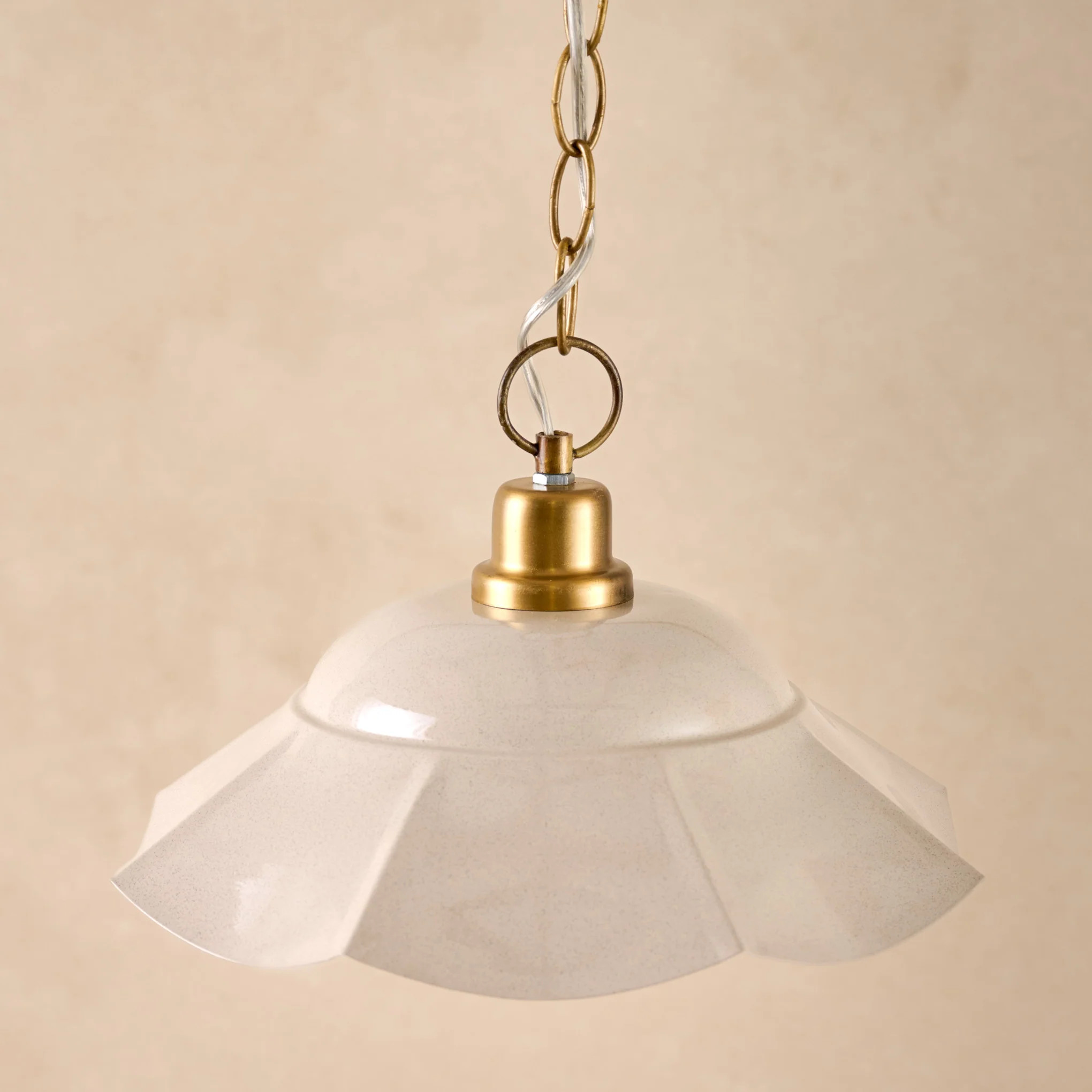 Mary Wired Pendant | Magnolia